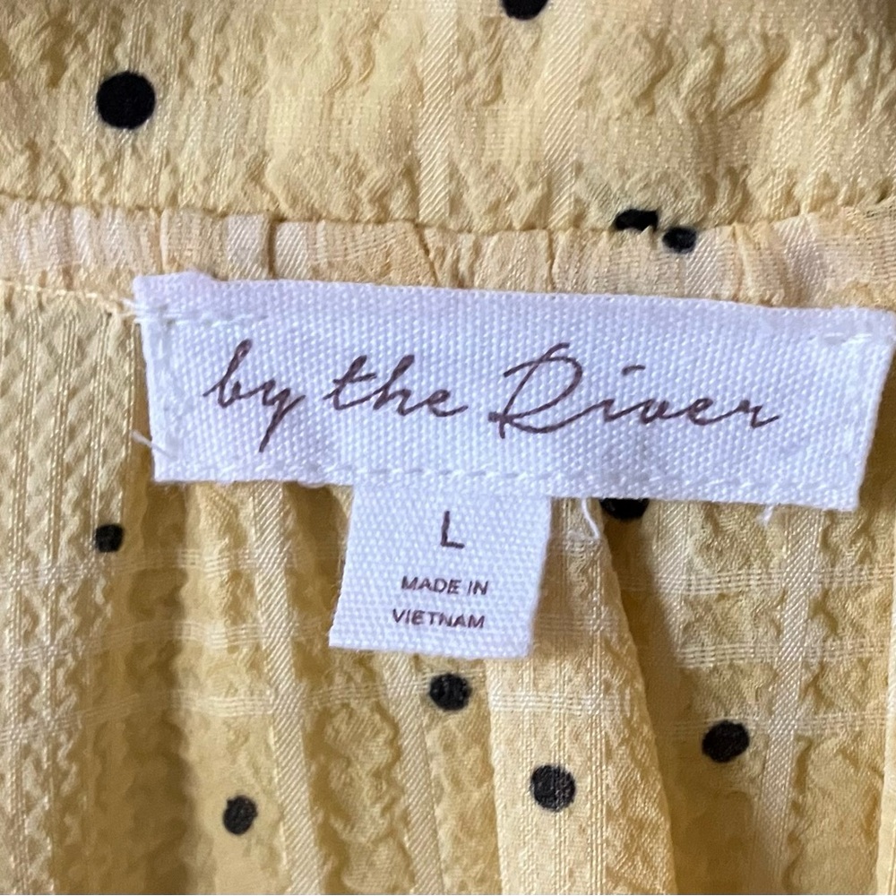 BY The RIVER Classy Yellow w/ Black Polka Dot Top - Picture 2 of 8